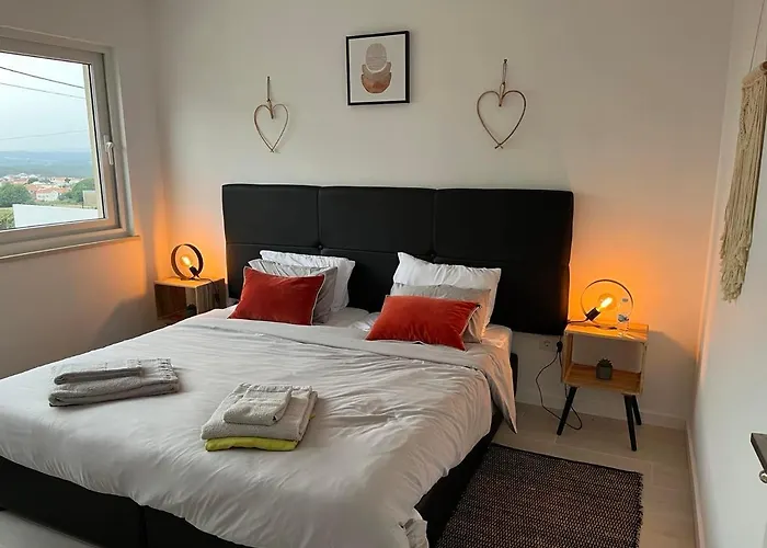 Queen - - Lourinha فيلة *